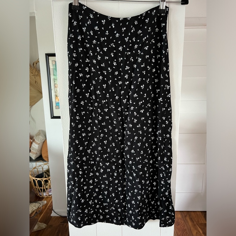 Brandy Melville Black Floral Midi Skirt